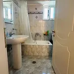 Sea View Apartment *